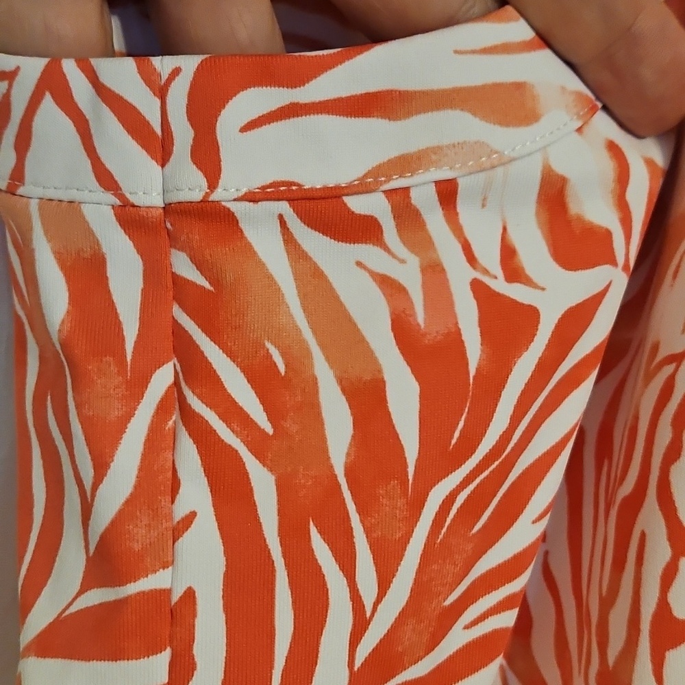 Tommy Bahama Island Zone Coral and White Printed Athletic Tank Top - Picture 5 of 14